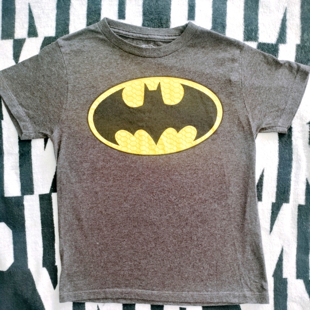 Like New! Boys Size S Batman Shirt